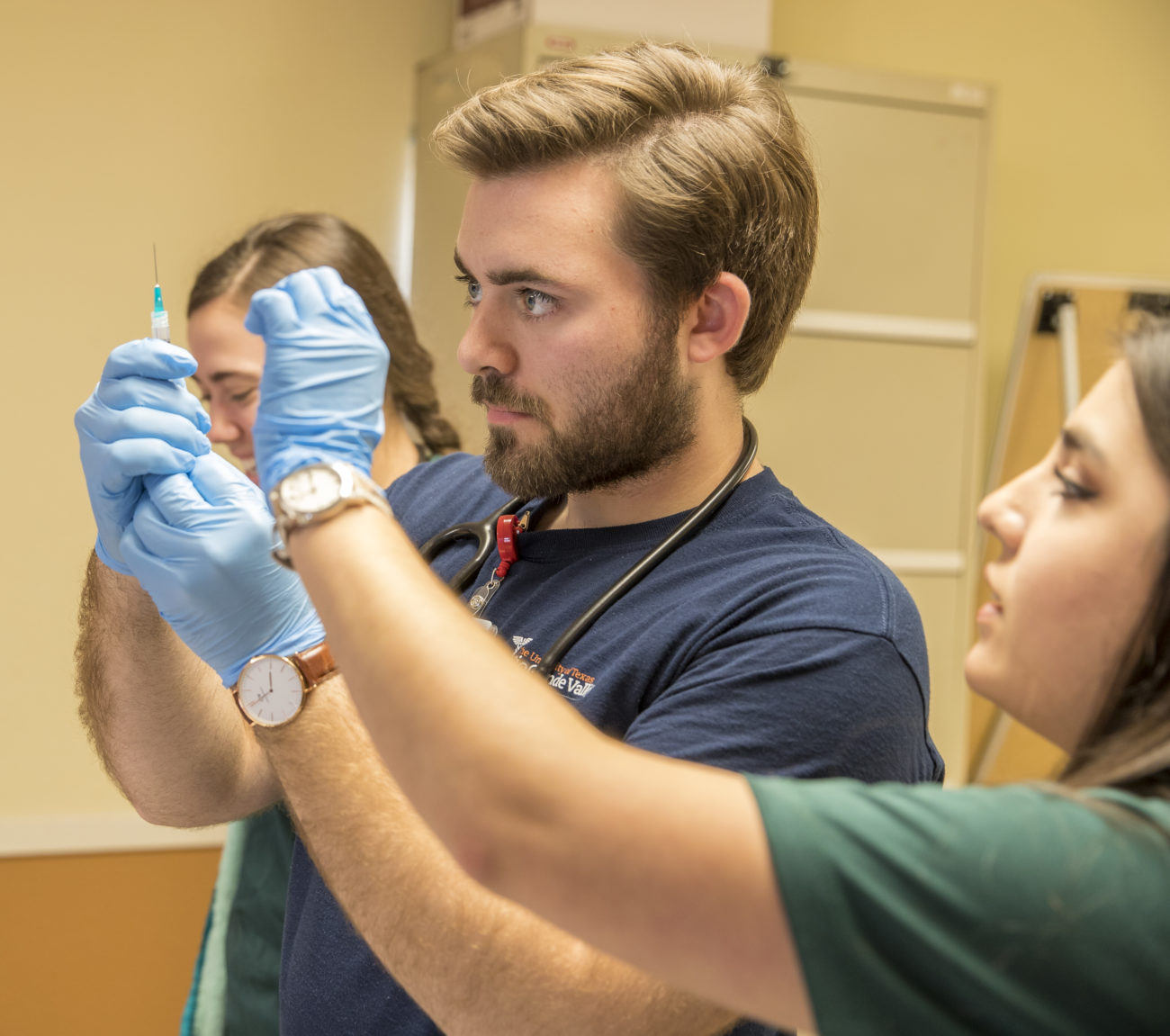 Virtual Honors Two Utrgv Medical School Graduates From Brownsville Myrgv Com