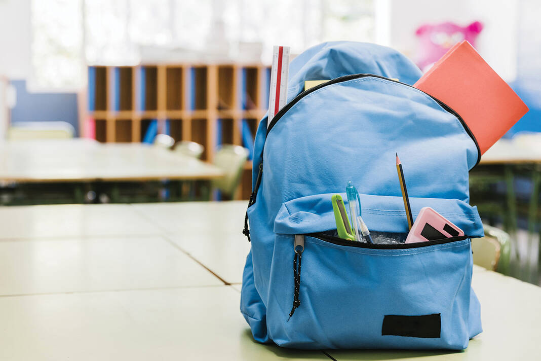 20 Must-Have School Supplies for College - The Bella Insider