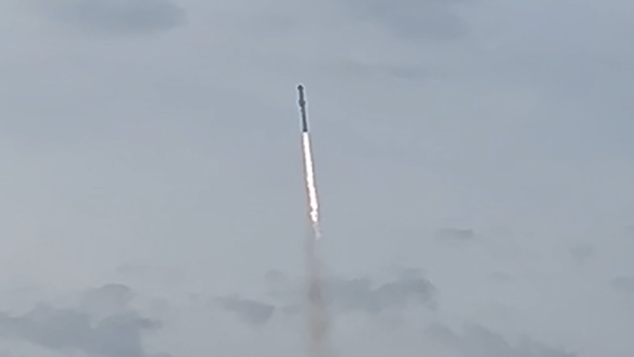 Starship’s fiery reentry concludes SpaceX launch