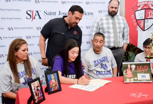 St. Joe’s Cortinas signs with Ranger College
