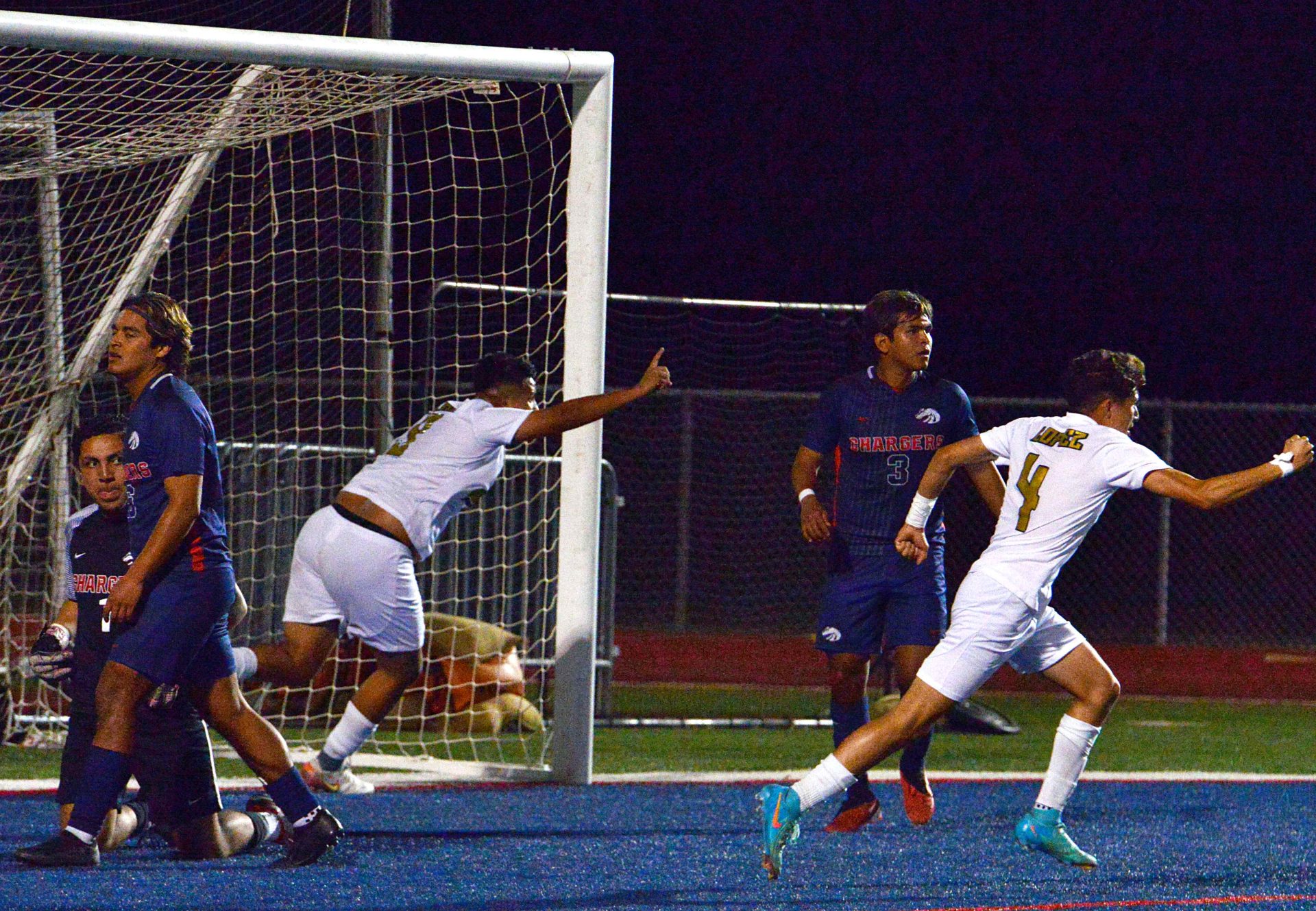 Late goal lifts Lobos past Chargers, punch ticket to regional tourney